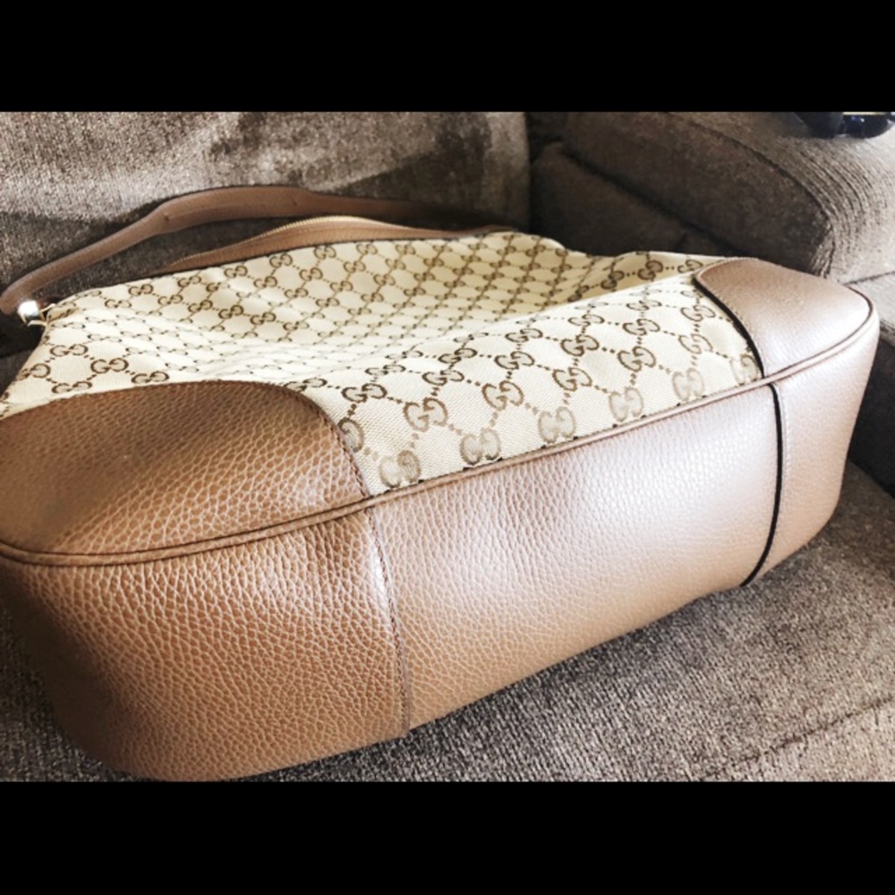 Gucci - Picture 2 of 2